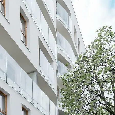 アパート Queen グディニャ