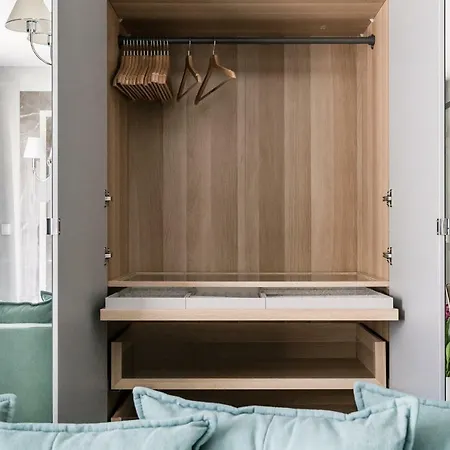 Queen グディニャ